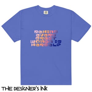 Camiseta Great Woman, camiseta estética retrô, camiseta Font, camiseta gradiente, camiseta tipográfica, camiseta gráfica colorida, camiseta de empoderamento, camiseta de presente feminista