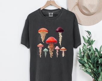 Mushroom Jellyfish Tshirt, Botanical Vintage T, Gardener Gift, Ocean Lover Tee, Sea Nature Shirt, Aesthetic Nautical T, Cottagecore T-shirt
