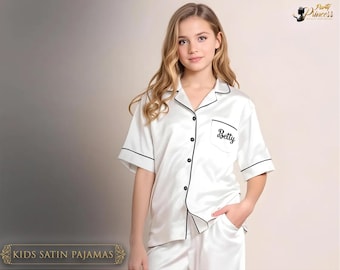 Junior Bridesmaid Pajamas | Custom Kids Pajamas Set | Flower Girl Pajamas | Birthday Gifts | Sleepover Party PJs | Bridesmaid Gifts