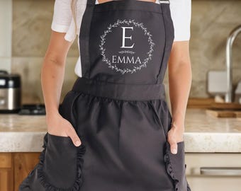 Personalized Dainty Apron, Floral Wreath Apron, Customized Name Apron with Initial, Mothers Day Gifts, Gift for Mom, Kitchen Lover Gifts