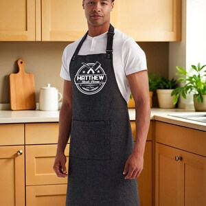 Steak House Name Apron, Personalized Est 2026 Apron, Cotton Apron with Faux Leather Straps, Custom Kitchen Apron, Cotton Bib Apron w Pocket afbeelding 5