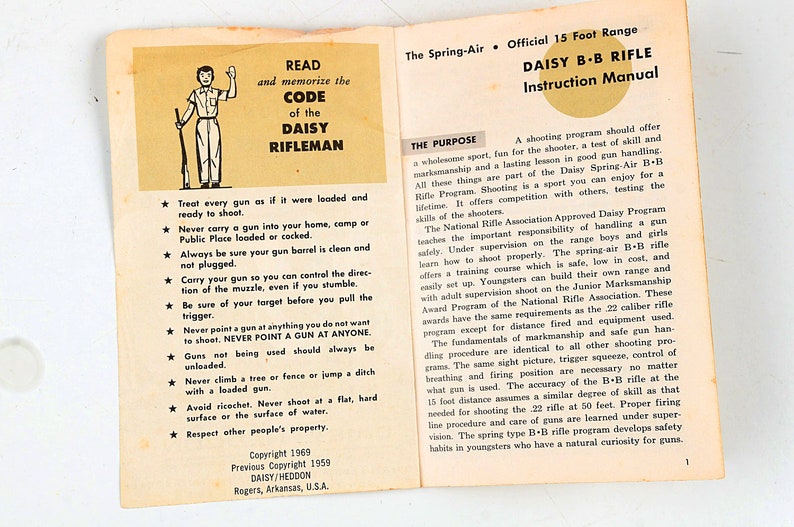 1969 DAISY MANUAL BB Gun Red Rider Toy Heddon Book Backpacking Christmas Story Camping Bushcraft Fish Trapping Survival First Aid Boy Scout image 4