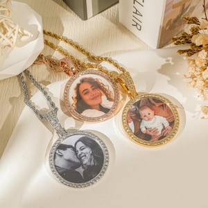 Custom Gold Necklace, Locket Necklace with Photo, Gold Plate Necklace, Birthday Gift for Her, Custom Round Photo Pendant, Bridesmaid Gifts