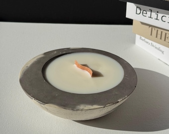 Minimalistische Betonkerze mit Holzdocht: Handgefertigte Sojawachskerze
