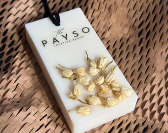 Bolsita de cera de soja y jazmín: tableta aromática artesanal con flores secas