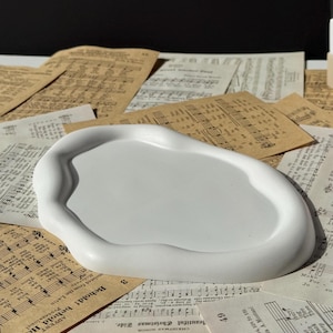 Ceramic Catchall Tray – Wavy Edge Vanity Dish – Minimalist Decor – Handmade White Trinket Plate