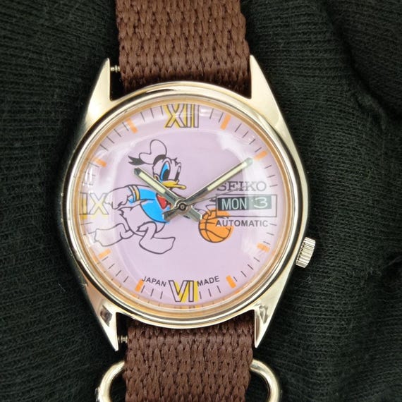 Vintage Seiko Automatic 7009A Japan Mens Donald Dial Watch a2952-U