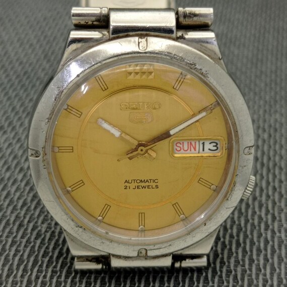 Genuine Vintage Seiko 5 Automatic 7S26A Japan Mens Original Dial Watch A246-U View 4