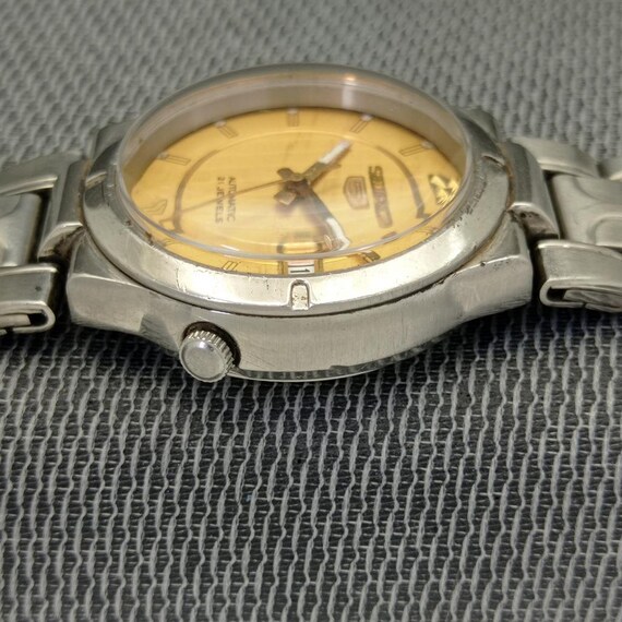 Genuine Vintage Seiko 5 Automatic 7S26A Japan Mens Original Dial Watch A246-U View 5