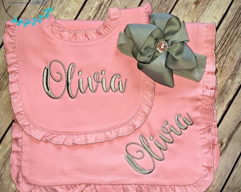 Personalized Baby Girl Gift Set - Bib and Burp Cloth with name - Baby Shower Gift - Pink and Gray