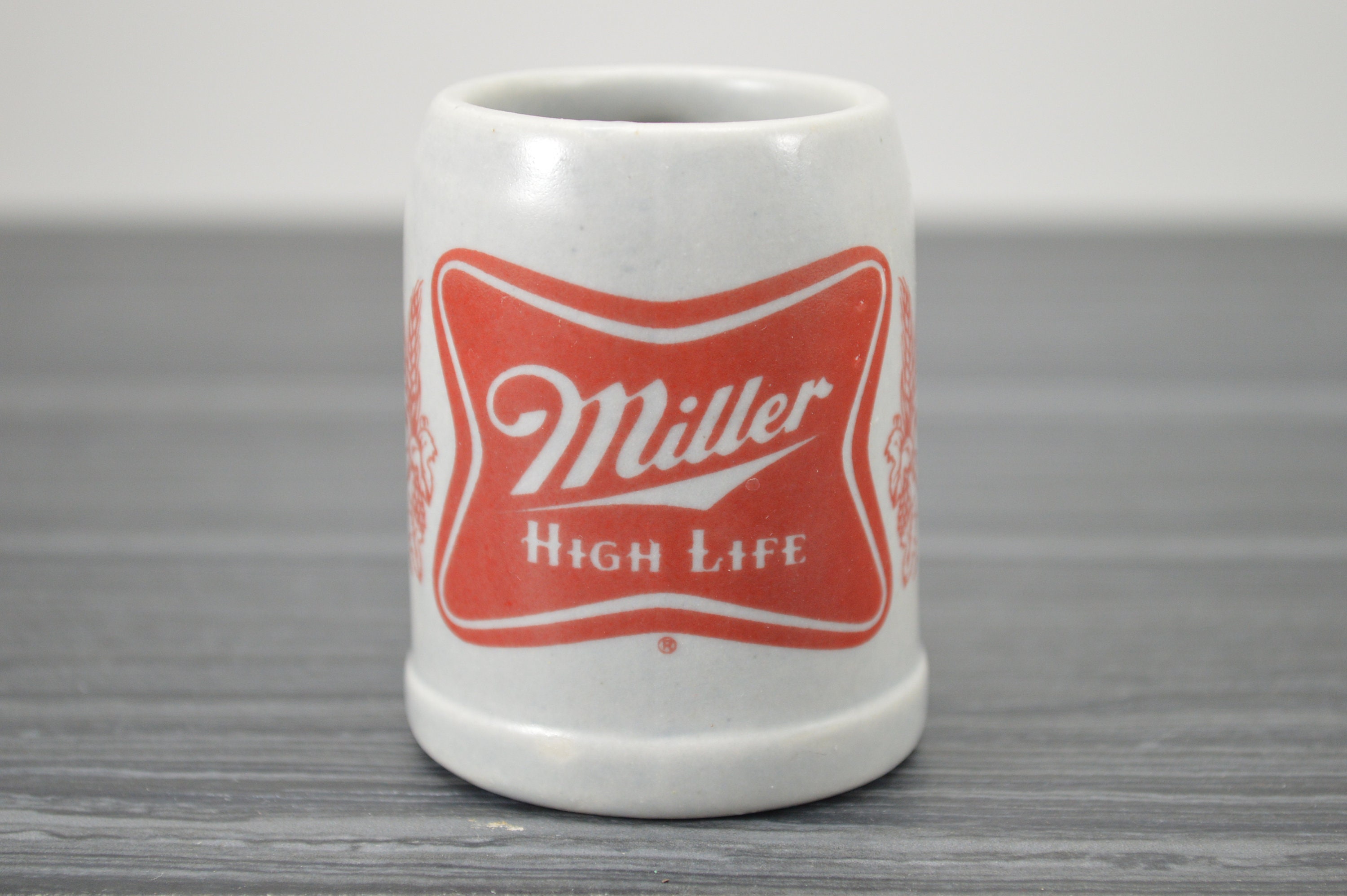 serveerster Individualiteit Rechtmatig Vintage Miller mini beer stein toothpick holder Ceramarte - Etsy België