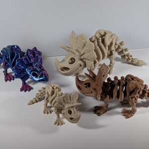 Flexi Skeleton Triceratops – Interactve Articulated Dinosaur Fidget/Sensory Toy