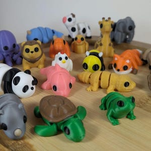 Mini Pocket Pets - 3D Printed Articulated Fidget Toys, Tiny Animal Companions, Collectible Bundle