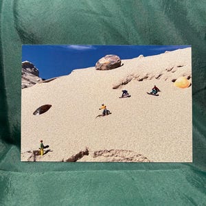 Plaisir du snowboard dans les dunes / cartes postales plage de la mer Baltique vacances figurines SPO figurines miniatures Mer du Nord photo photographie art anniversaire