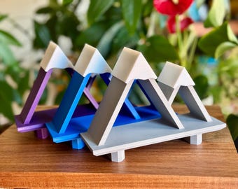 Mountain Display Shelf