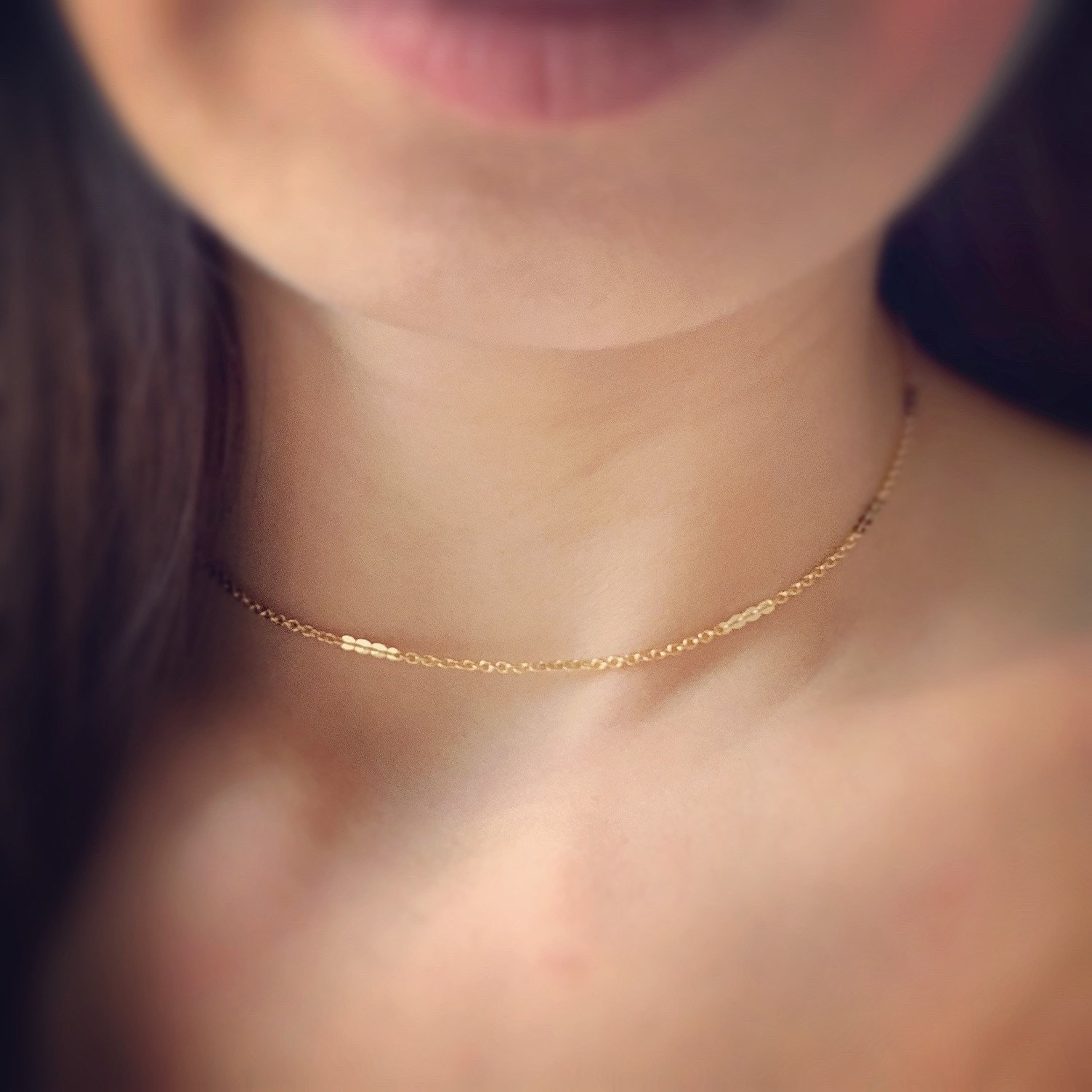 Small gold chain choker discount