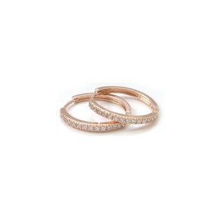 Orecchini in oro rosa, Diamond Hoop Cubic Zirconia, Orecchini a cerchio, cerchi da 20mm, cerchi in oro rosa, orecchini da sposa, cerchi classici, regalo per le donne