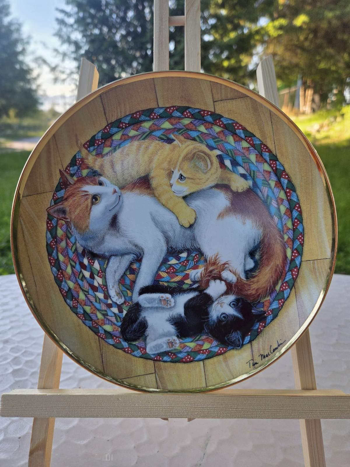 Franklin Mint Cat Plate - Etsy Canada