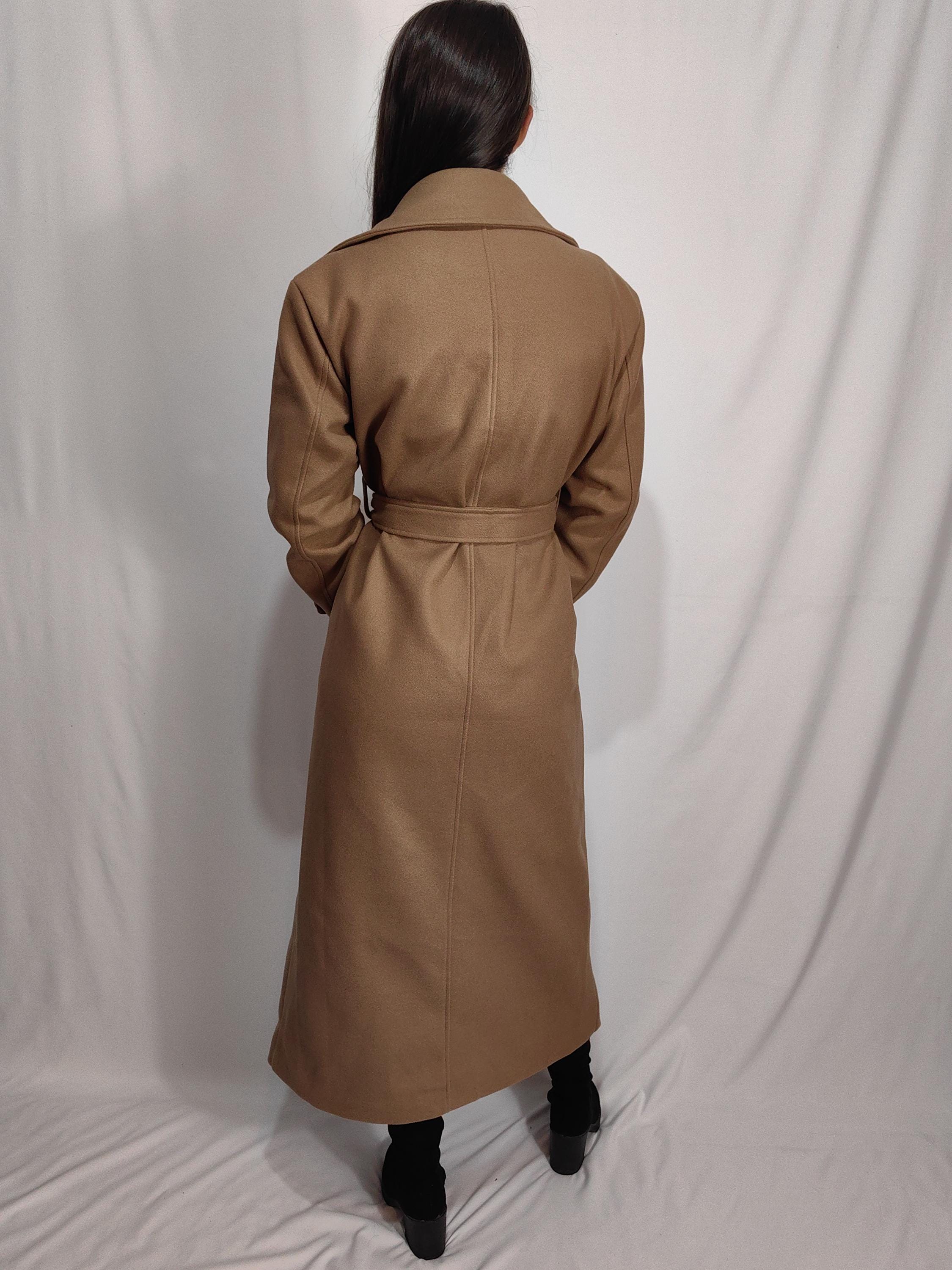 ブラウンウールコート：ロング丈ダブルブレストベルト付き冬用コート