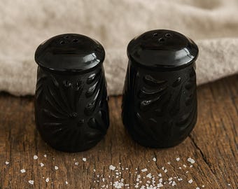 Handmade Talavera Mexican Salt/Pepper Shaker Set of 2 | Black & Black