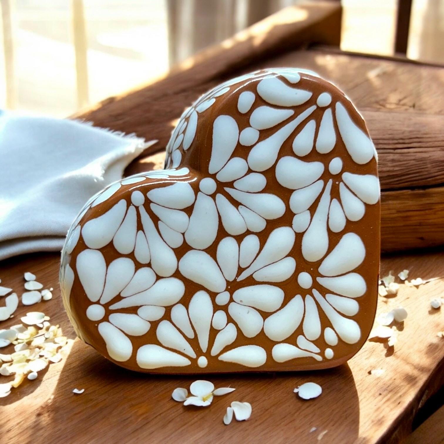 Handmade Talavera Heart Shaped Flower Vase | Brown & White