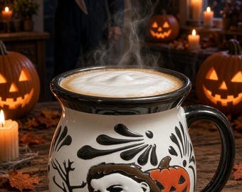Taza de Talavera de terror de Halloween pintada a mano