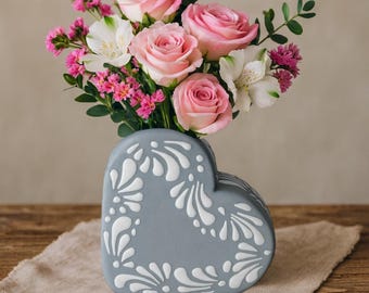 Handmade Talavera Heart Shaped Flower Vase | Gray & White