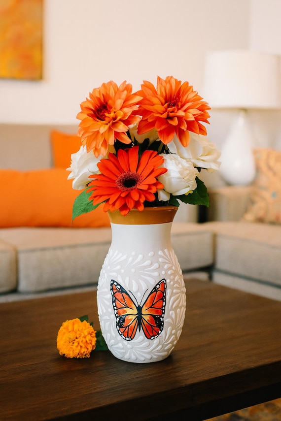 Handcrafted Talavera 9x5 Flower Vase 9x5 – White Embossed Design