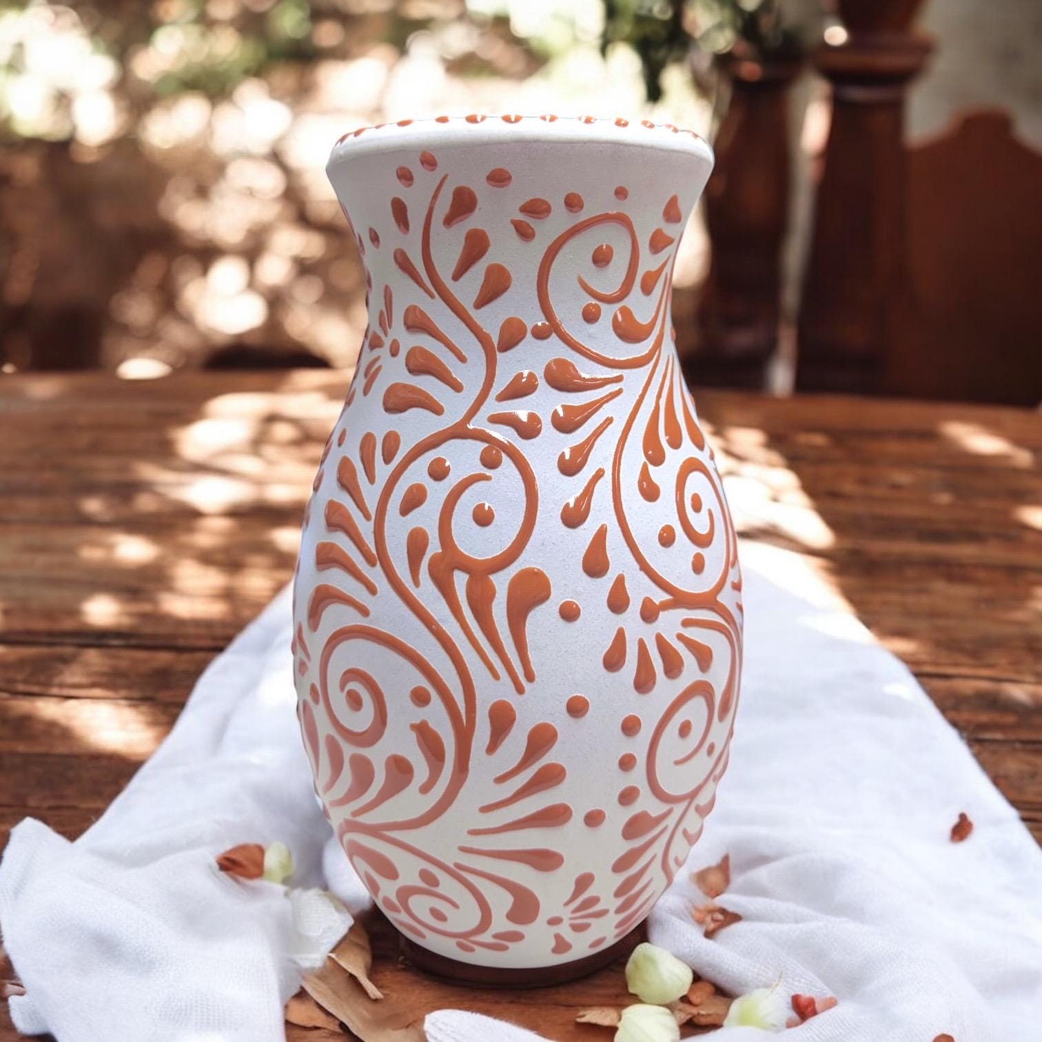 Talavera Flower Vase | White & Brown