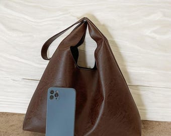 Bolsa Hobo de couro sintético macio: bolsa transversal de grande capacidade
