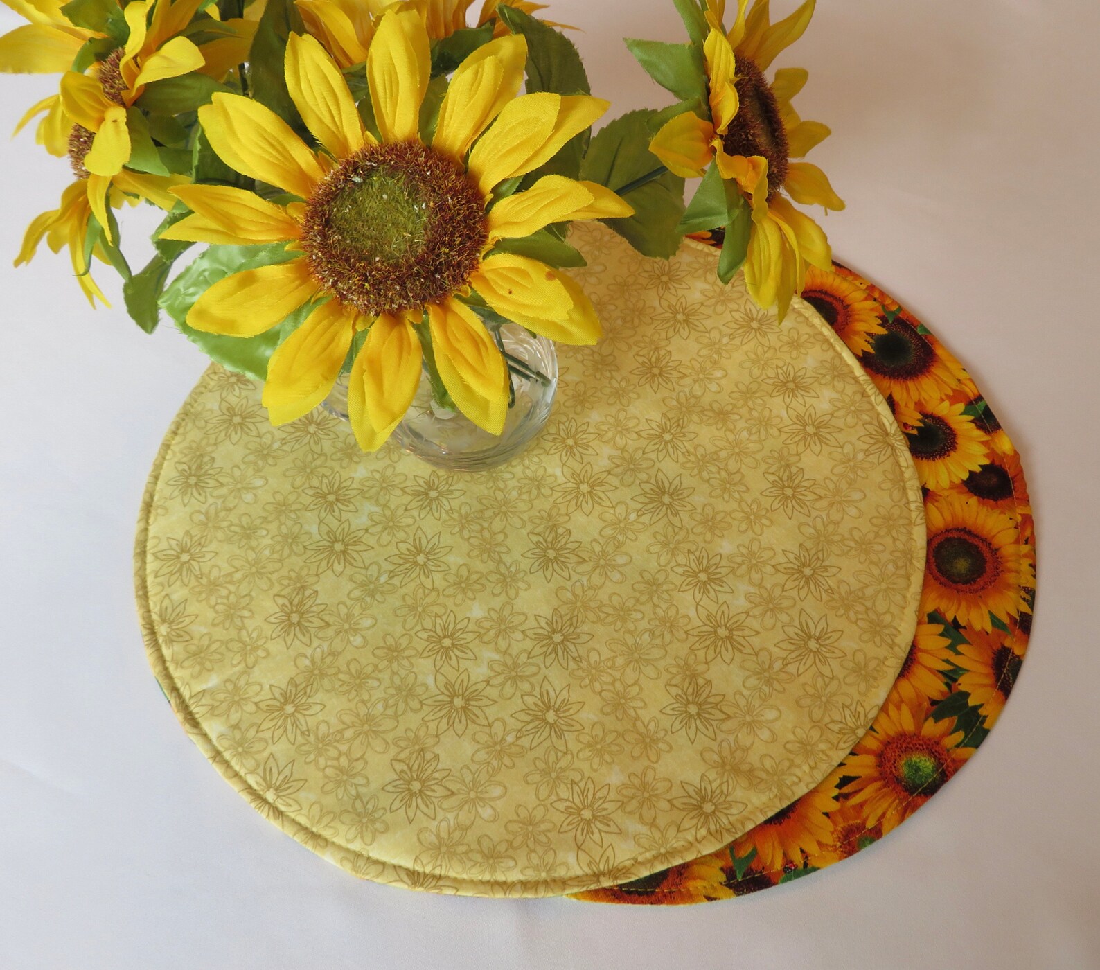 Sunflower Circular Placemats Reversible Set 2 4 6 Yellow Round Etsy