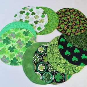 St Patricks Day  11&quot; Circular Placemat/Centerpiece Reversible Round Clover Placemat Shamrock Table Decor St Patricks Day Home Decor