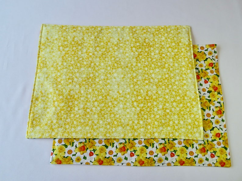 Spring Daffodil Placemats Set of 4 or 6 Easter Spring Placemats Orange Yellow Placemats Daffodil Home Decor Jonquil Placemats image 9