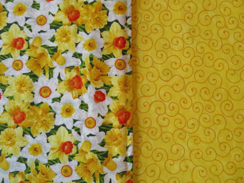 Spring Daffodil Placemats Set of 4 or 6 Easter Spring Placemats Orange Yellow Placemats Daffodil Home Decor Jonquil Placemats image 6