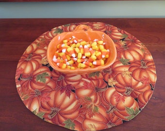 Rustic Pumpkin Circular Placemats Set 2 4 or 6 Reversible Fall Round Placemats Orange Autumn Placemats Thanksgiving Centerpiece Table Decor