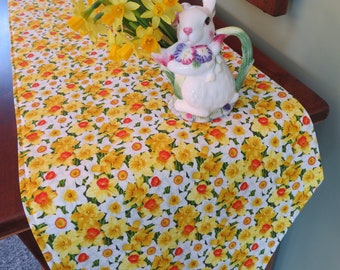 72" Daffodil Table Runner Reversible Spring Easter Table Runner Orange Yellow Spring Centerpiece Table Decor Daffodil Dining Home Decor