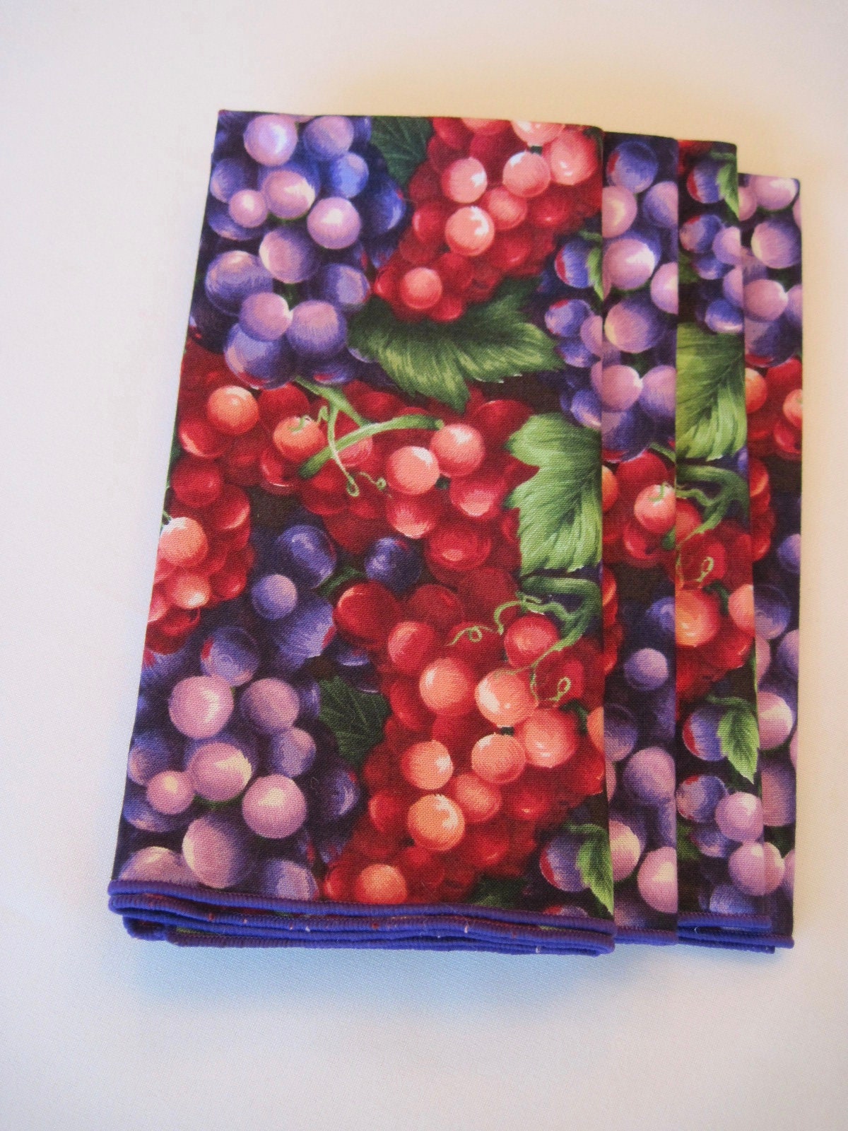 Grape Napkins Set 4 or 6 Purple Napkin set Purple Grape Etsy