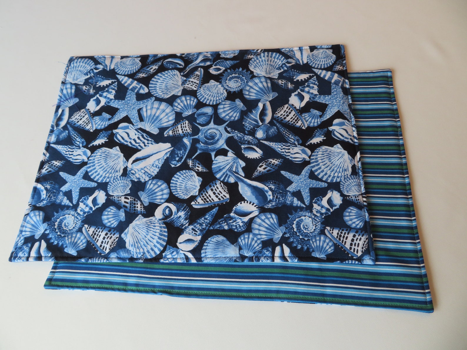 Blue Seashell Placemats Reversible Set of 4 or 6 Coastal Etsy