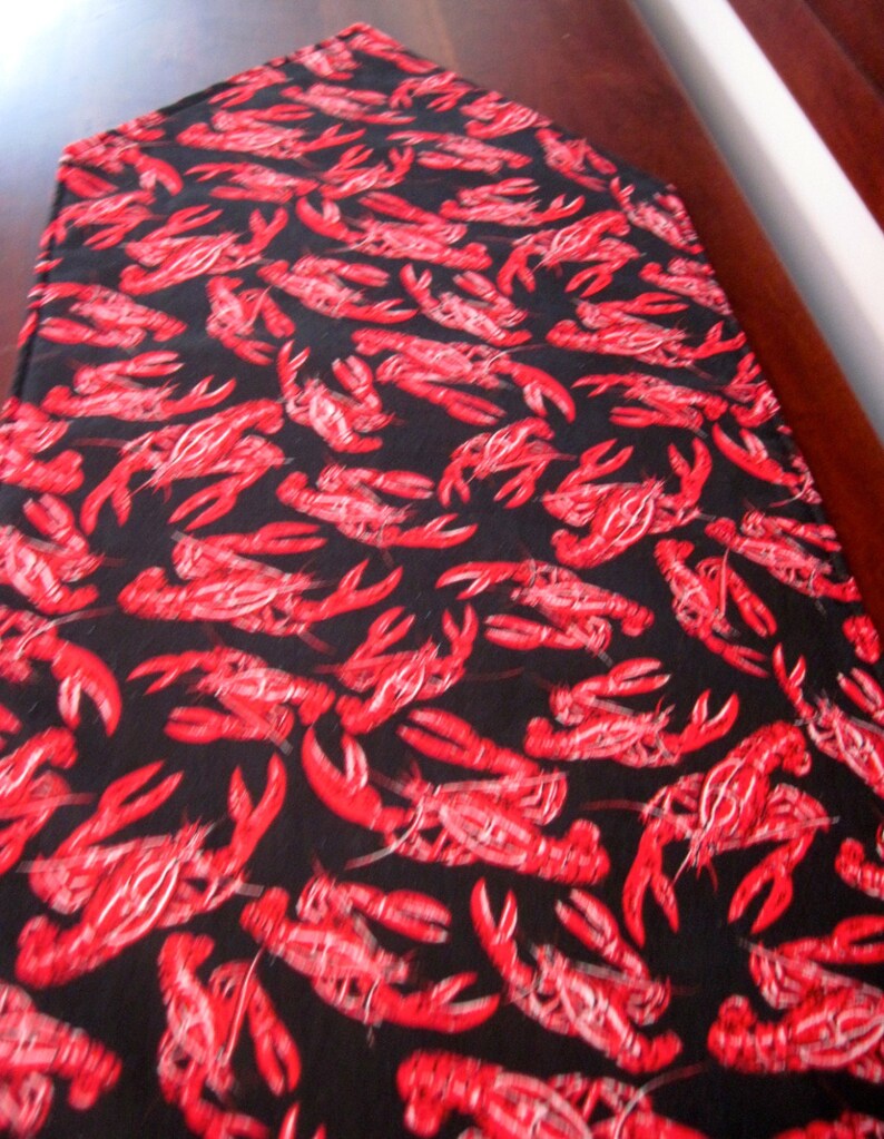 SALE Red Lobster Table Runner 3 sizes 36 54 72 Reversible Table Runner Maine Lobster red lobster table runner Summer picnic table runner