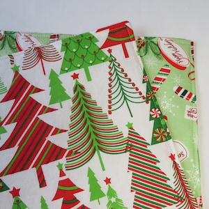 Christmas Small Table Topper Reversible Candy Cane Christmas Tree Snack Mat Table Decor Holiday Christmas Centerpiece  green red candle mat