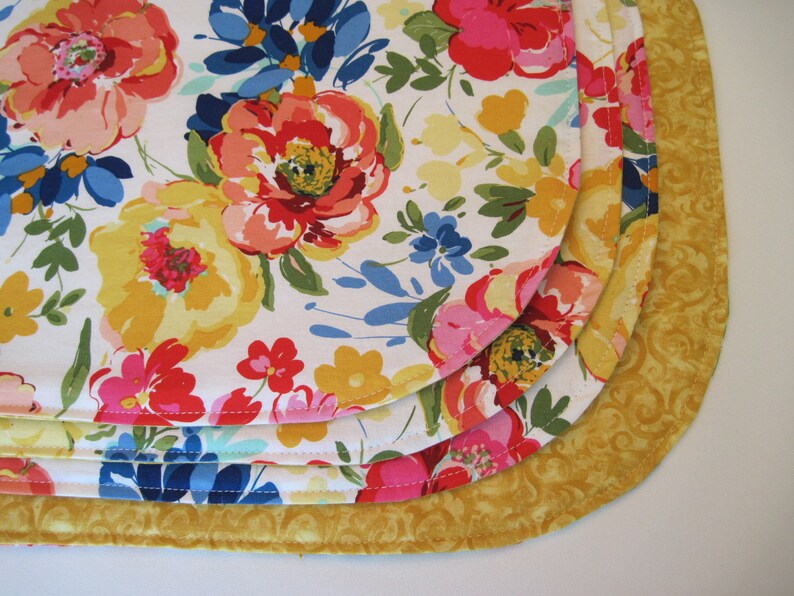 Summer Floral Oval Placemats 4 or 6 Reversible Yellow Etsy