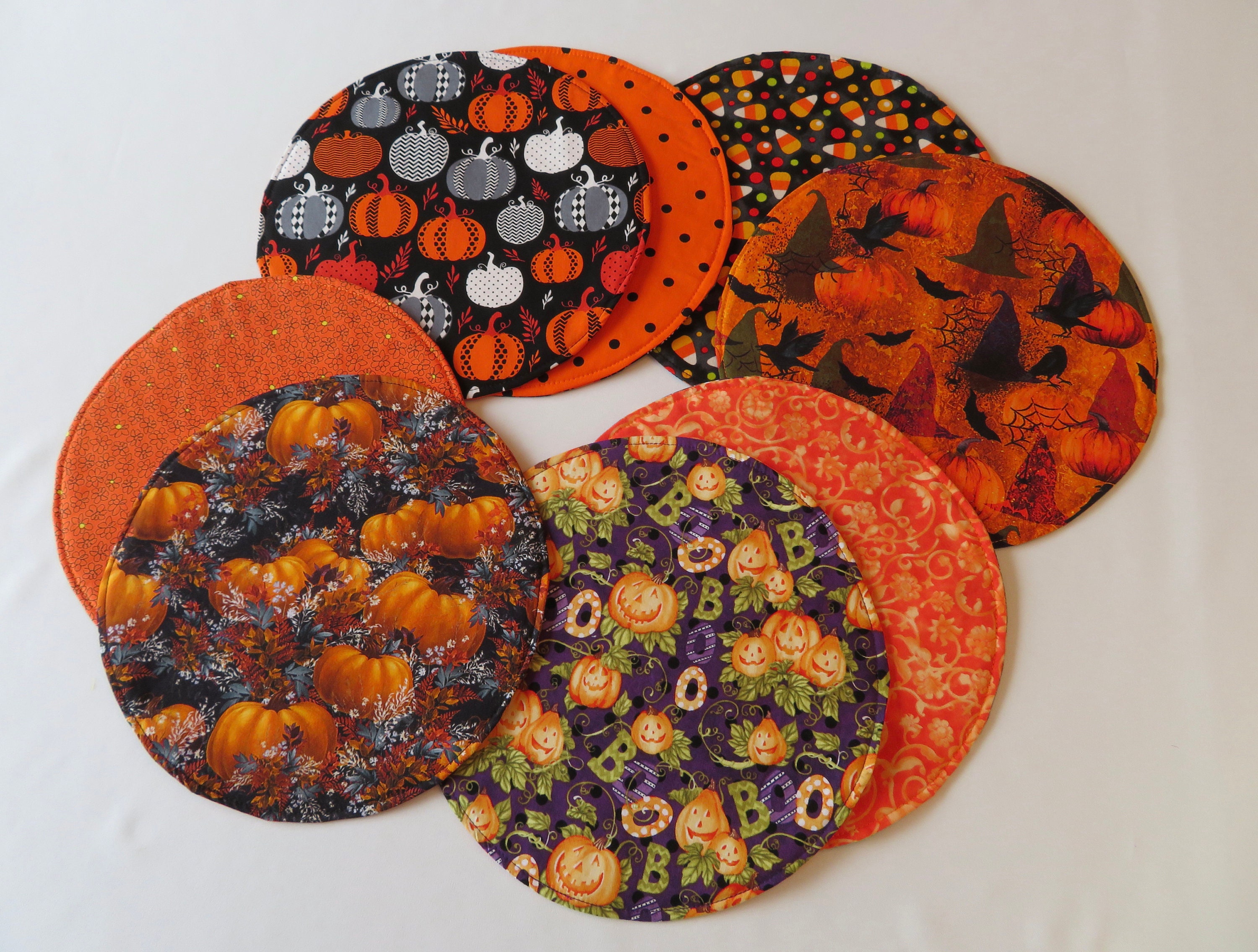 Halloween Decoration Fall Table Placemat. Halloween Decoration Fall Table Placemat.