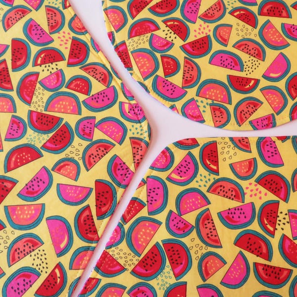 Reversible Watermelon Wedge Placemats Set of 4 or 6 Pink Daisy Summer Placemats for a round table