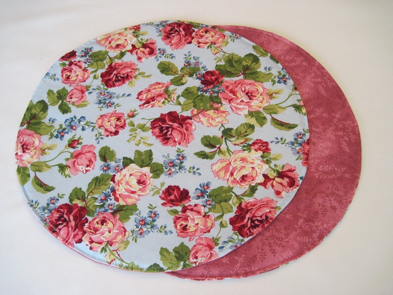 Shabby Chic Pink Rose Circular Placemats Set 2 4 6 Reversible Image 0