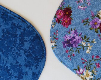 Blue Floral Oval Placemats Set of 4 or 6 Reversible Blue and Purple Oval Placemats Soft Blue Oval Placemats Spring Summer Placemats