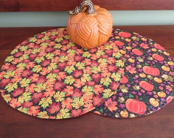 Fall Pumpkins and Leaves Circular Placemats Set 2 4 or 6 Reversible Round Black Autumn Placemat  Maple Leaf Round Centerpiece