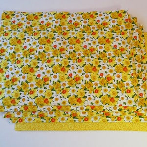 Spring Daffodil Placemats Set of 4 or 6 Easter Spring Placemats Orange Yellow Placemats Daffodil Home Decor Jonquil Placemats image 2