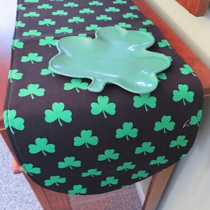 36&quot; St Patricks Day Table Runner Reversible Black Green Shamrock Table Runner Clover Table Runner St Patricks Day Table Decor Shamrock Decor