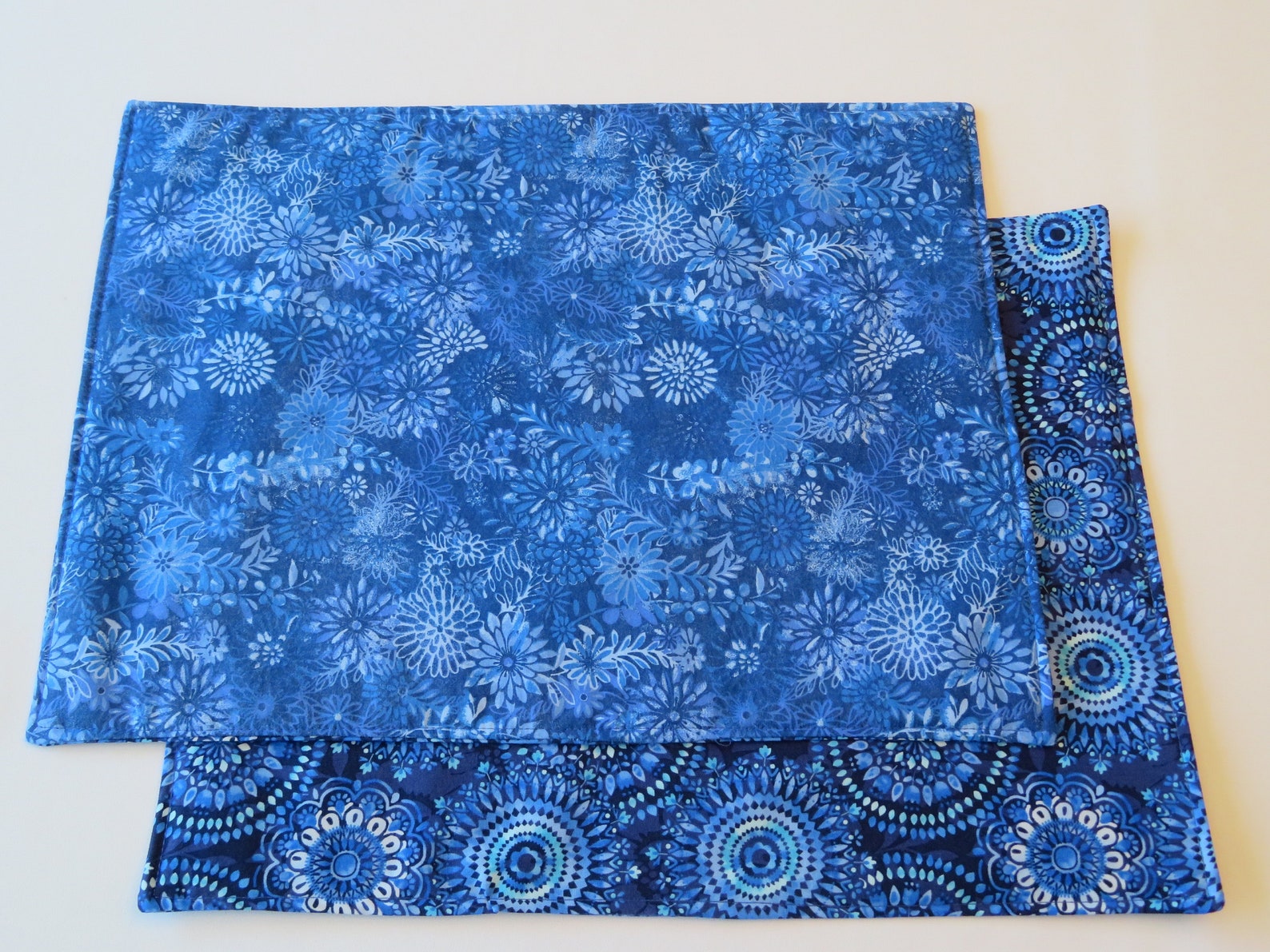 Blue Placemats Set of 4 or 6 Reversible Bright Blue Placemats Etsy