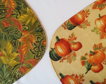 Oval Beige Fall Pumpkins Placemats Set 4 or 6 Rustic Green Thanksgiving Placemats Autumn Placemats Thanksgiving Harvest Table Decor